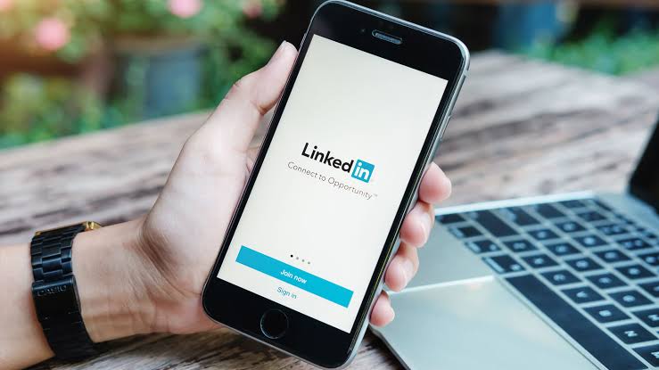 How to Use LinkedIn Effectively for Job Search in South Africa